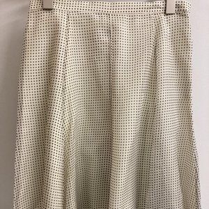 Neiman Marcus White Skirt with Polka Dots Size 6